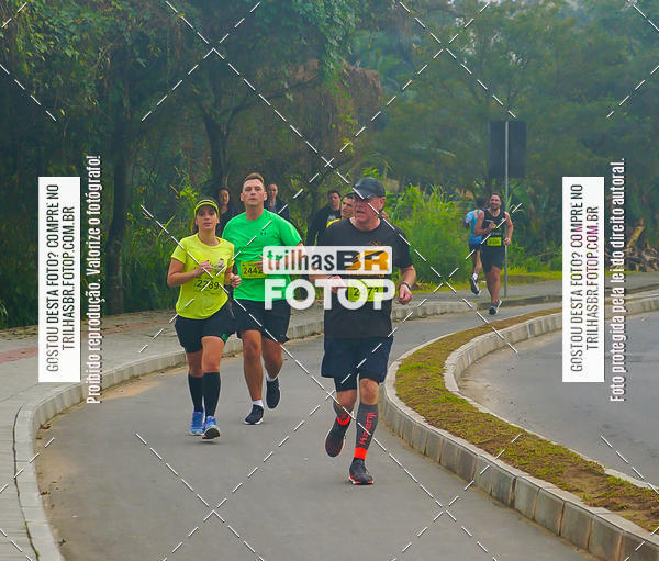 Buy your photos of the eventMeia Maratona de Blumenau on Fotop