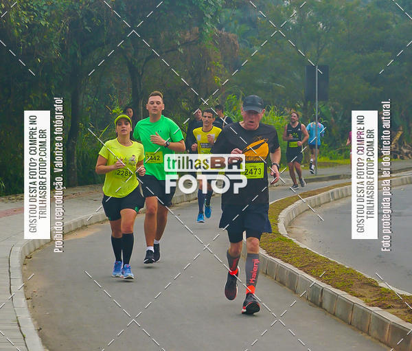 Buy your photos of the eventMeia Maratona de Blumenau on Fotop