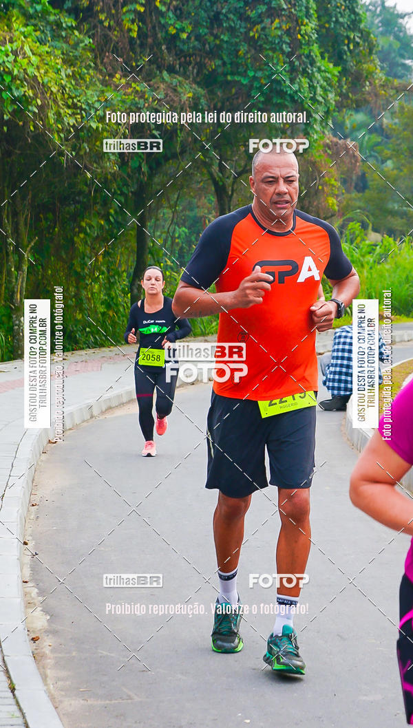 Buy your photos of the eventMeia Maratona de Blumenau on Fotop