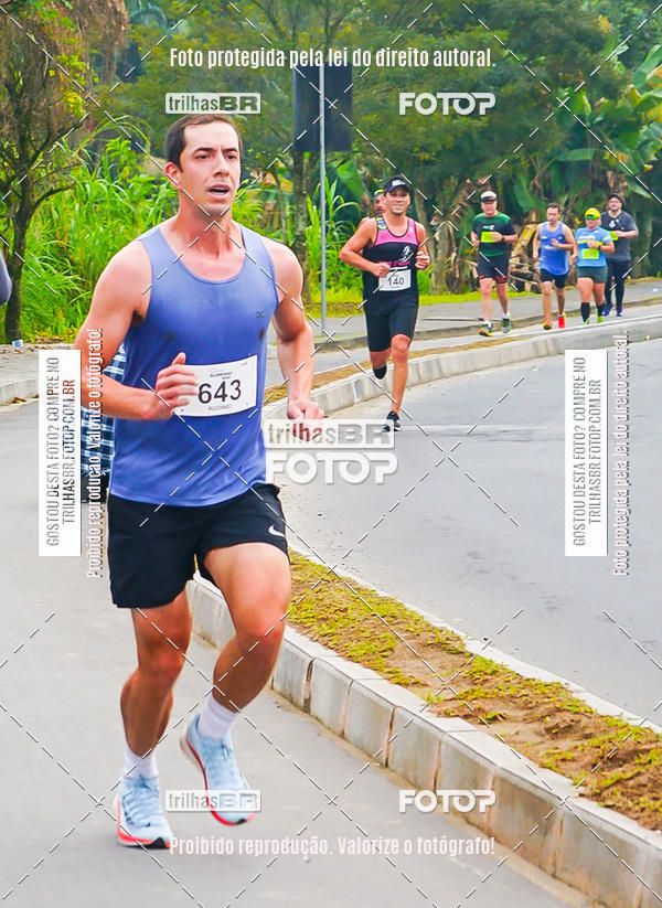Buy your photos of the eventMeia Maratona de Blumenau on Fotop
