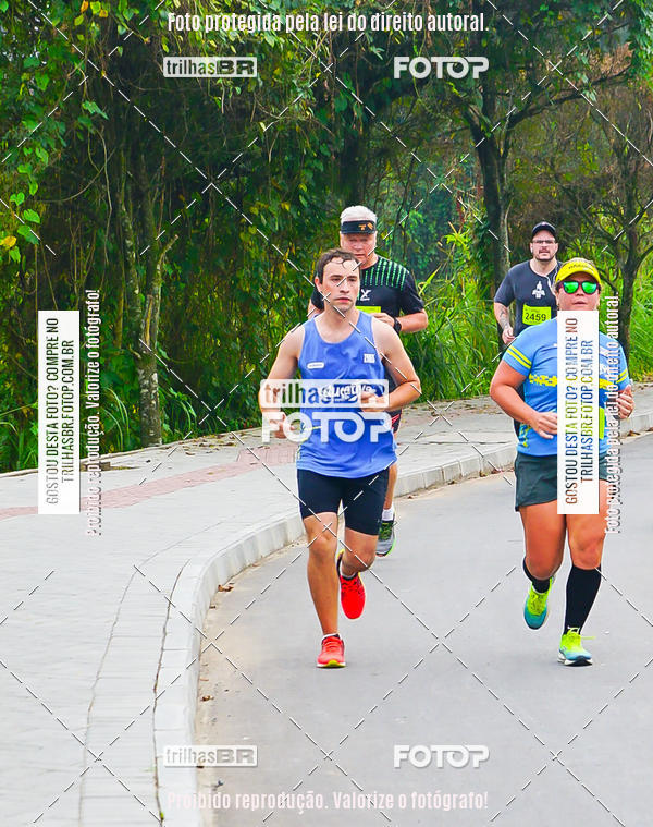 Buy your photos of the eventMeia Maratona de Blumenau on Fotop