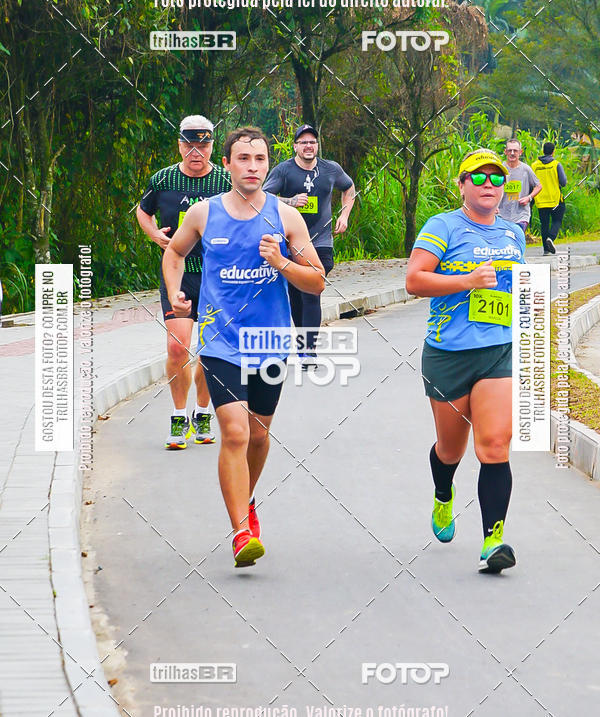 Buy your photos of the eventMeia Maratona de Blumenau on Fotop