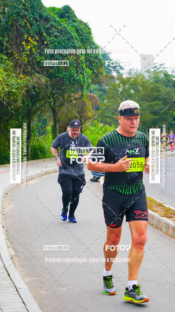 Buy your photos of the eventMeia Maratona de Blumenau on Fotop
