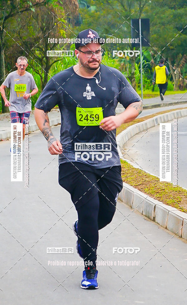 Buy your photos of the eventMeia Maratona de Blumenau on Fotop