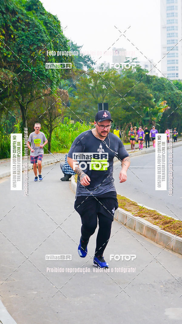 Buy your photos of the eventMeia Maratona de Blumenau on Fotop