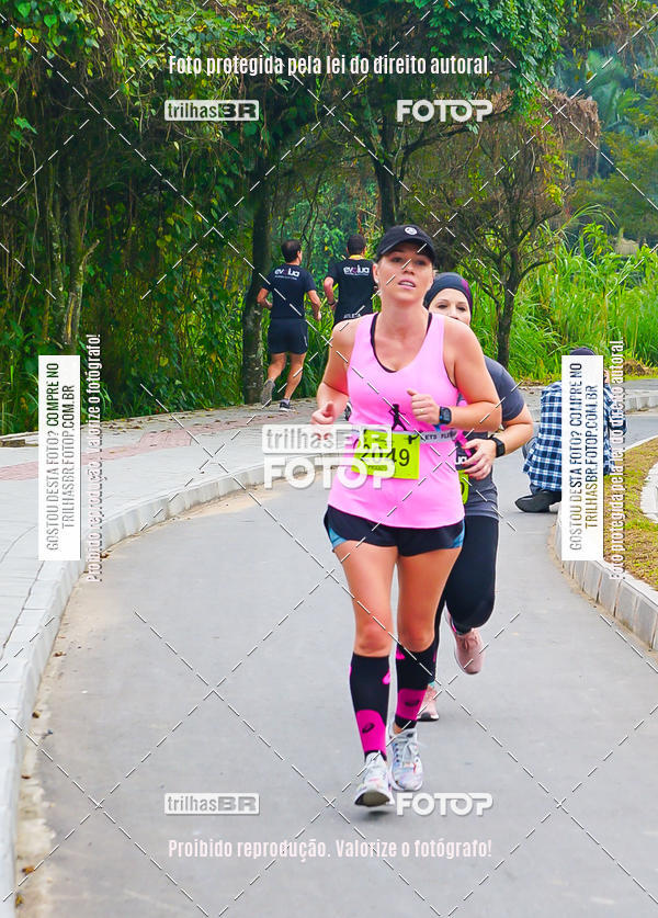 Buy your photos of the eventMeia Maratona de Blumenau on Fotop