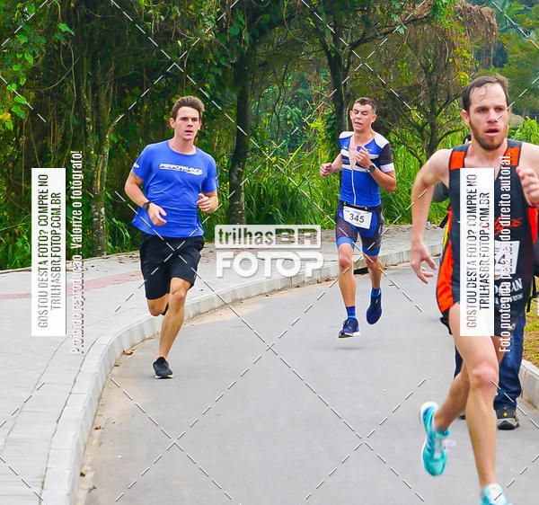 Buy your photos of the eventMeia Maratona de Blumenau on Fotop