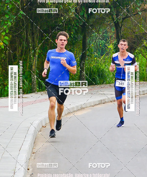 Buy your photos of the eventMeia Maratona de Blumenau on Fotop