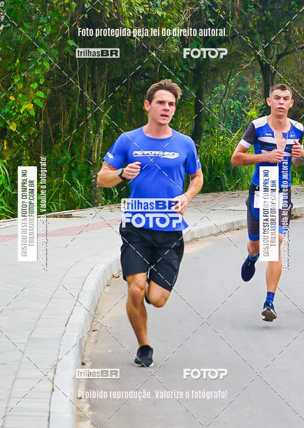 Buy your photos of the eventMeia Maratona de Blumenau on Fotop