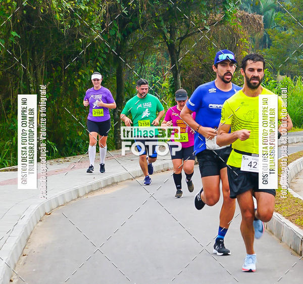 Buy your photos of the eventMeia Maratona de Blumenau on Fotop