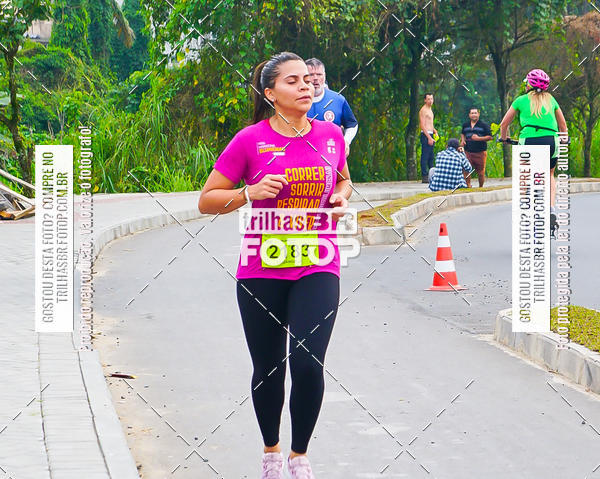 Buy your photos of the eventMeia Maratona de Blumenau on Fotop