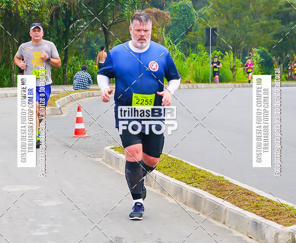Buy your photos of the eventMeia Maratona de Blumenau on Fotop