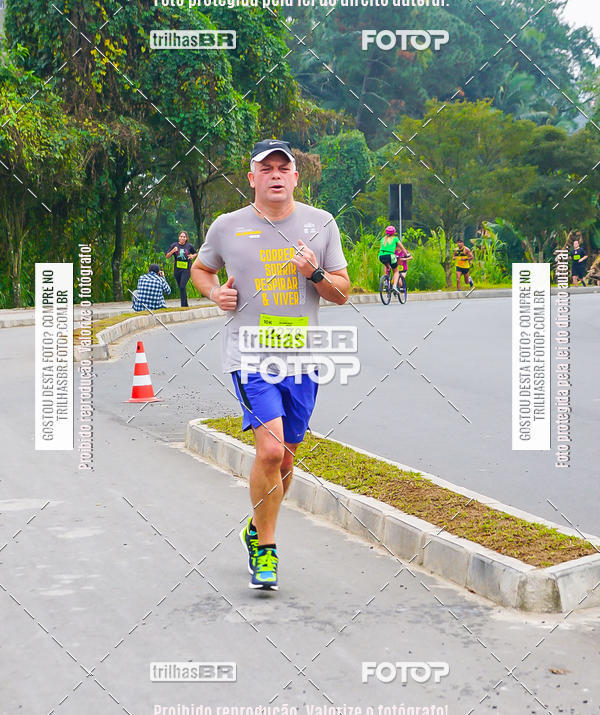 Buy your photos of the eventMeia Maratona de Blumenau on Fotop