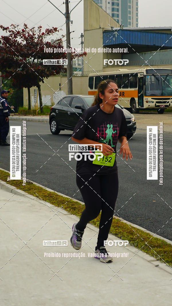 Buy your photos of the eventMeia Maratona de Blumenau on Fotop