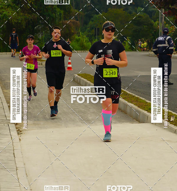Buy your photos of the eventMeia Maratona de Blumenau on Fotop