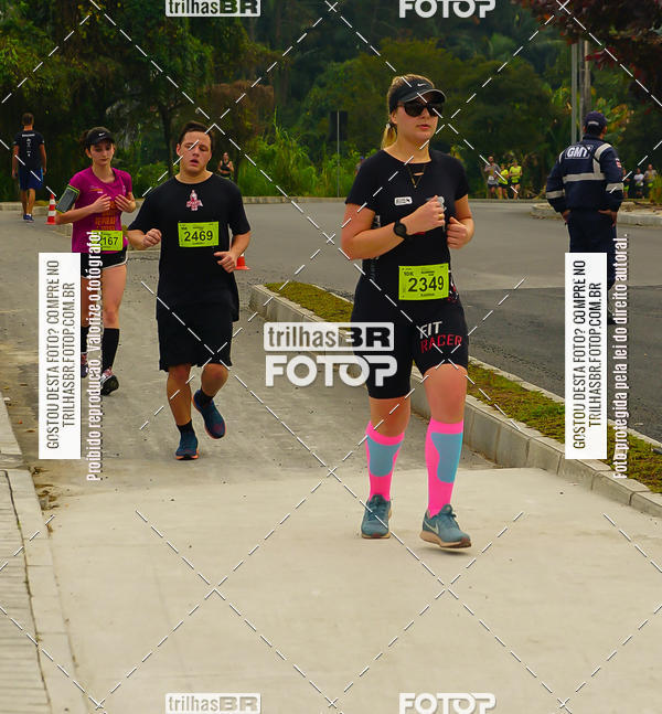Buy your photos of the eventMeia Maratona de Blumenau on Fotop