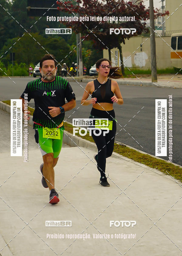 Buy your photos of the eventMeia Maratona de Blumenau on Fotop