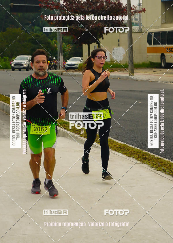 Buy your photos of the eventMeia Maratona de Blumenau on Fotop