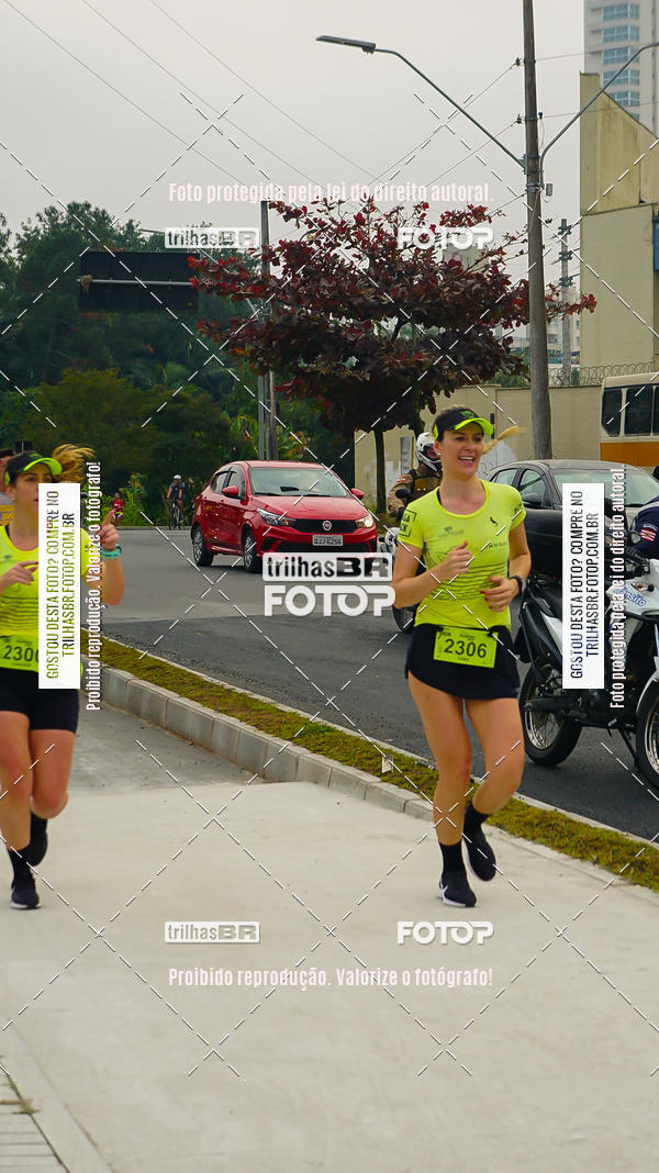 Buy your photos of the eventMeia Maratona de Blumenau on Fotop
