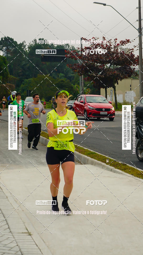 Buy your photos of the eventMeia Maratona de Blumenau on Fotop