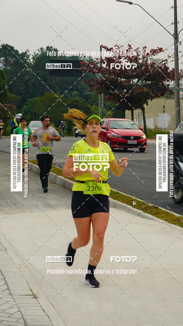 Buy your photos of the eventMeia Maratona de Blumenau on Fotop