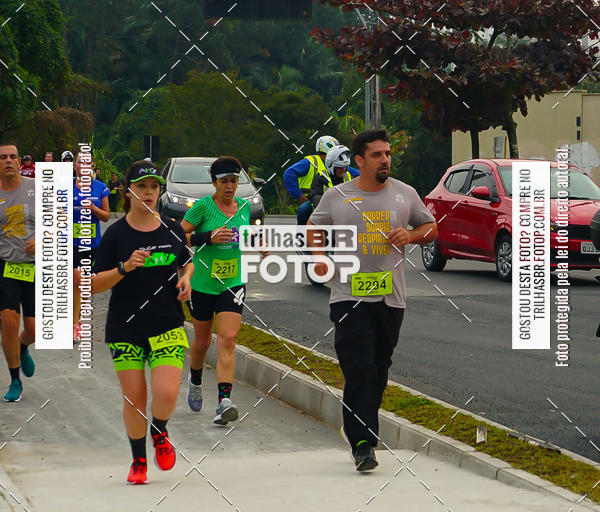 Buy your photos of the eventMeia Maratona de Blumenau on Fotop
