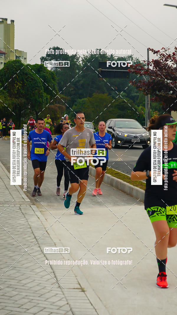 Buy your photos of the eventMeia Maratona de Blumenau on Fotop