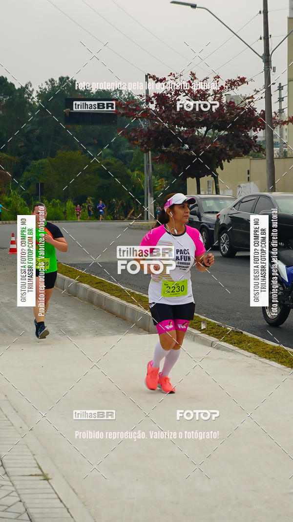 Buy your photos of the eventMeia Maratona de Blumenau on Fotop