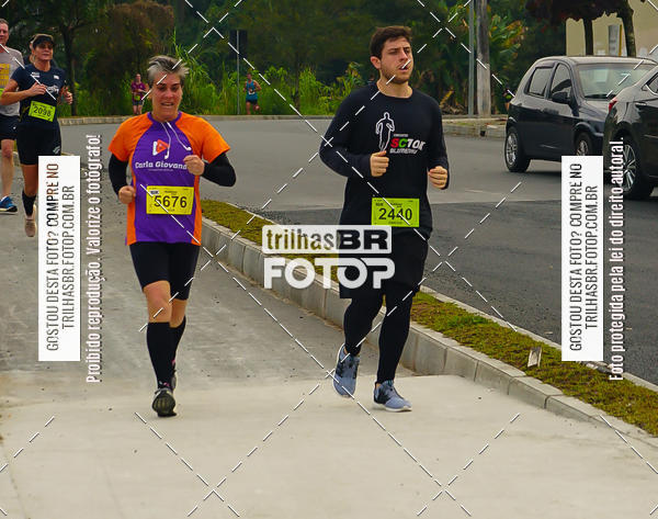 Buy your photos of the eventMeia Maratona de Blumenau on Fotop