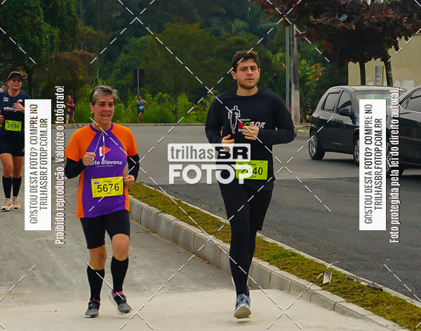 Buy your photos of the eventMeia Maratona de Blumenau on Fotop