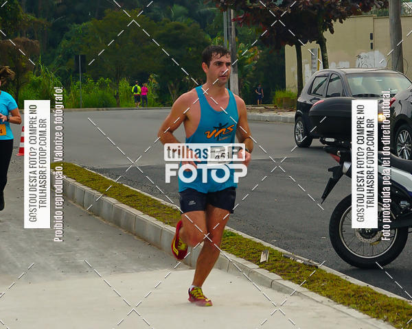 Buy your photos of the eventMeia Maratona de Blumenau on Fotop