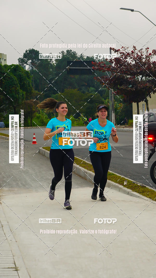 Buy your photos of the eventMeia Maratona de Blumenau on Fotop