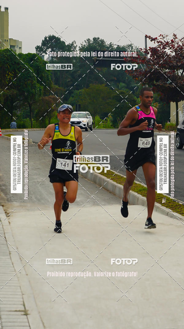 Buy your photos of the eventMeia Maratona de Blumenau on Fotop