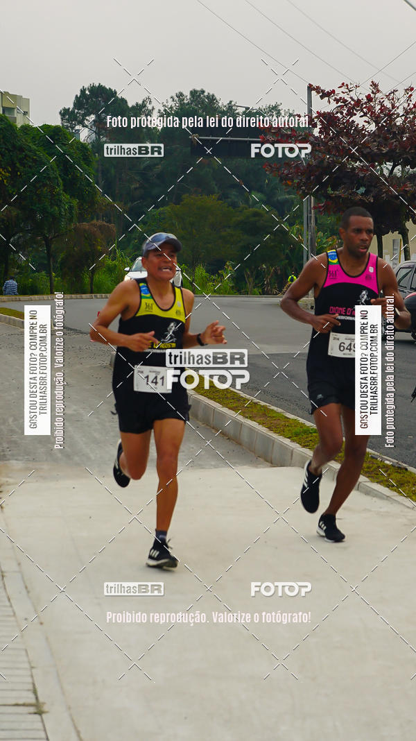 Buy your photos of the eventMeia Maratona de Blumenau on Fotop