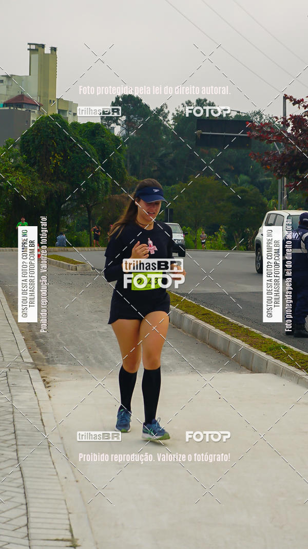 Buy your photos of the eventMeia Maratona de Blumenau on Fotop