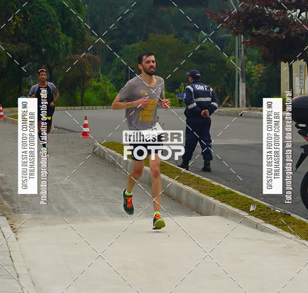 Buy your photos of the eventMeia Maratona de Blumenau on Fotop
