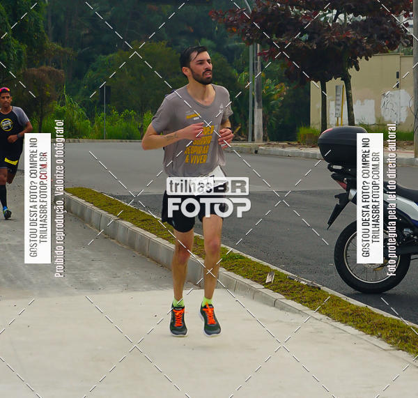 Buy your photos of the eventMeia Maratona de Blumenau on Fotop