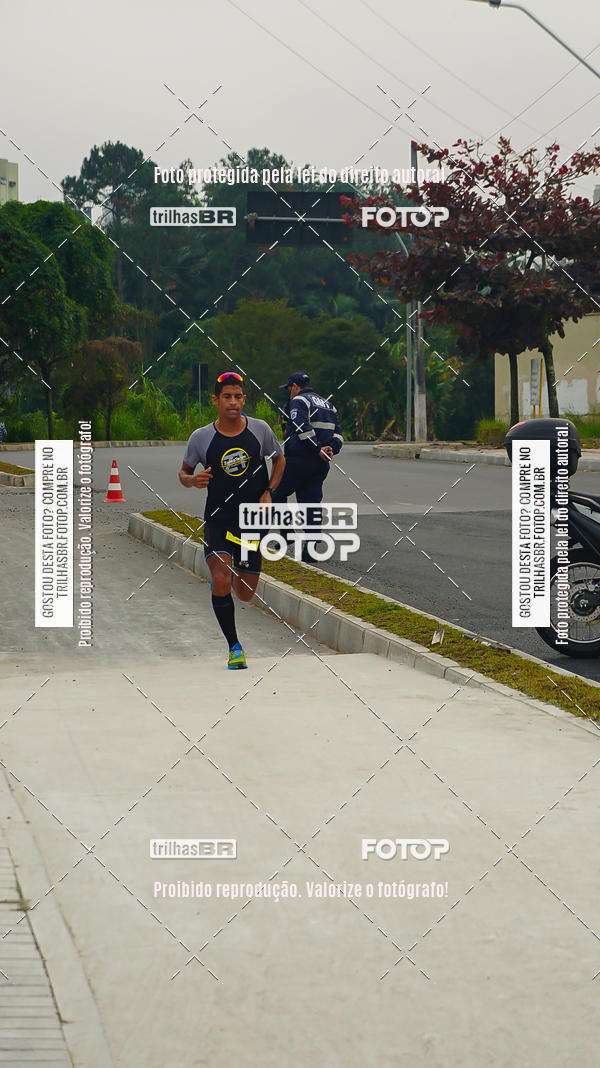 Buy your photos of the eventMeia Maratona de Blumenau on Fotop
