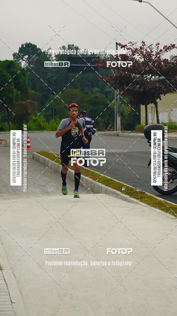 Buy your photos of the eventMeia Maratona de Blumenau on Fotop