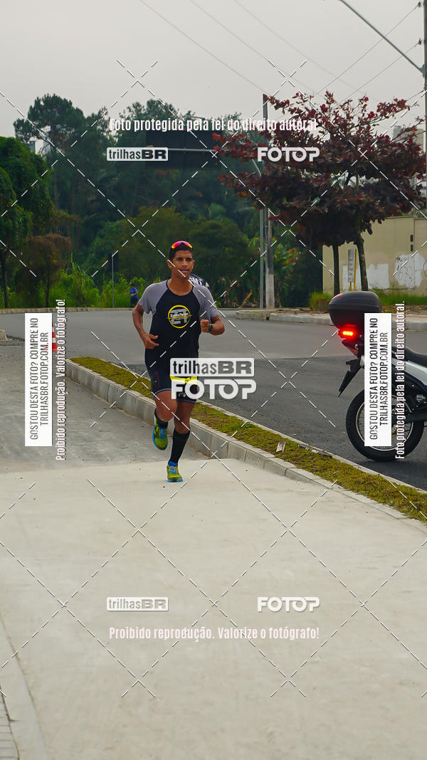 Buy your photos of the eventMeia Maratona de Blumenau on Fotop