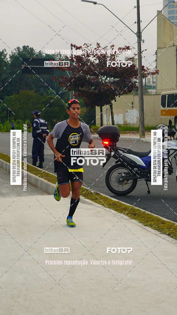 Buy your photos of the eventMeia Maratona de Blumenau on Fotop