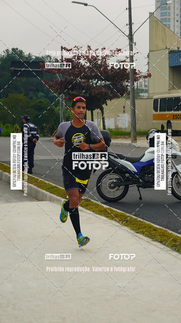 Buy your photos of the eventMeia Maratona de Blumenau on Fotop