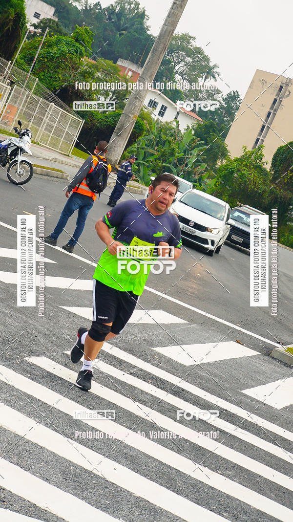 Buy your photos of the eventMeia Maratona de Blumenau on Fotop