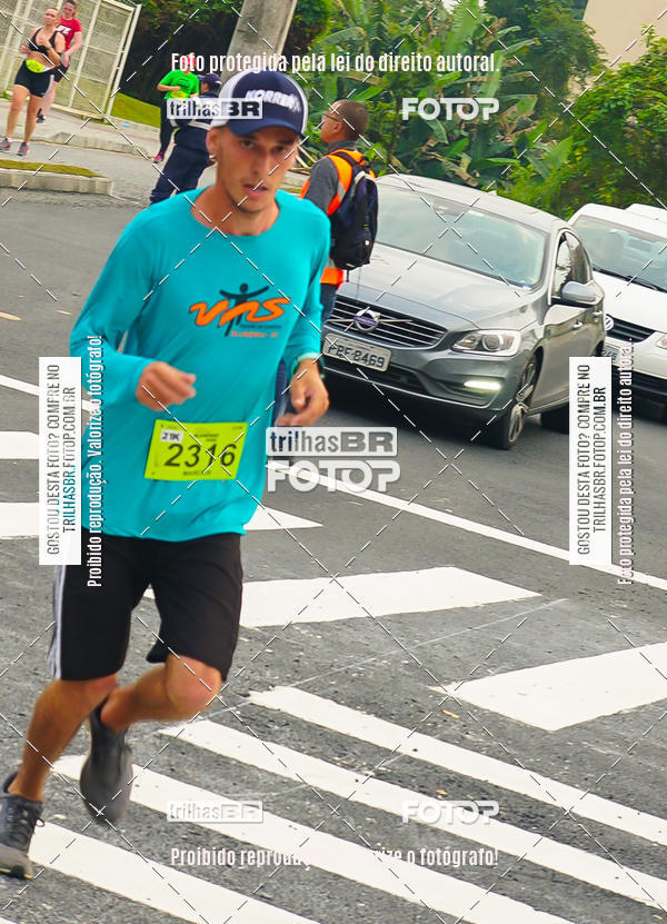 Buy your photos of the eventMeia Maratona de Blumenau on Fotop