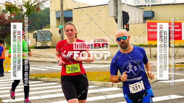 Buy your photos of the eventMeia Maratona de Blumenau on Fotop