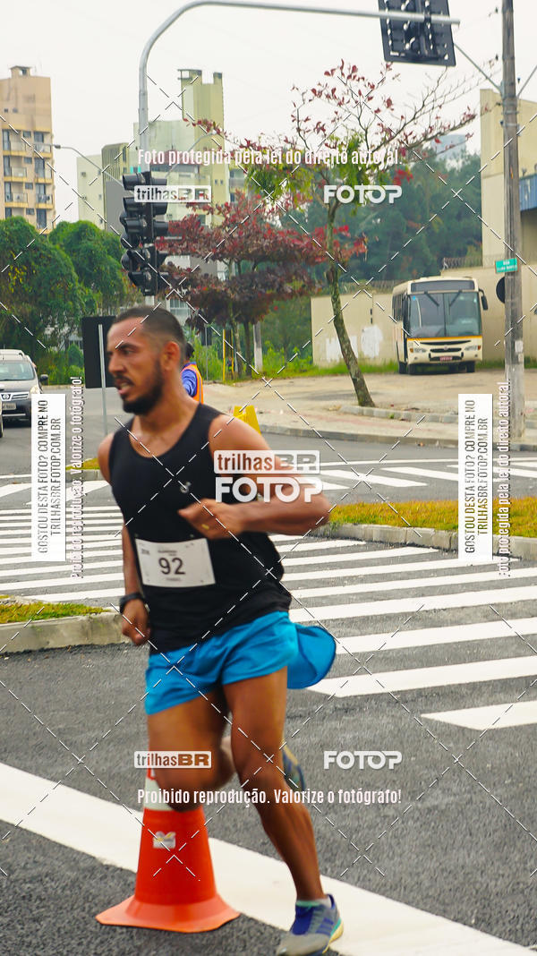 Buy your photos of the eventMeia Maratona de Blumenau on Fotop