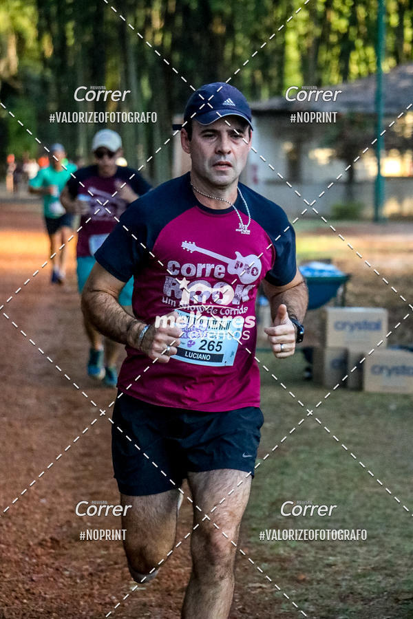 Buy your photos of the eventCorre pro Rock 2019 on Fotop