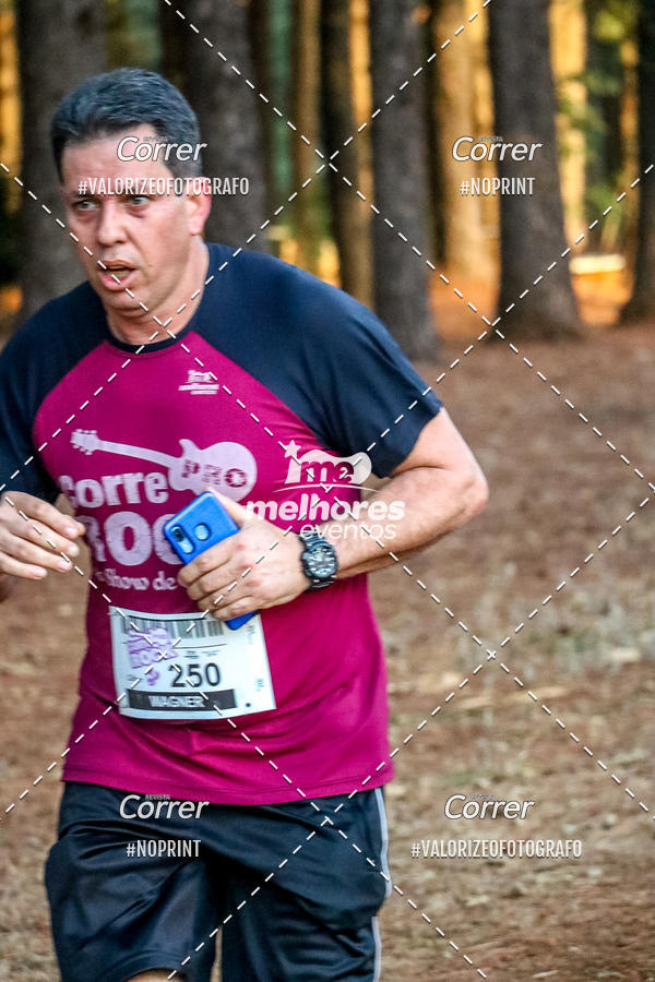 Buy your photos of the eventCorre pro Rock 2019 on Fotop