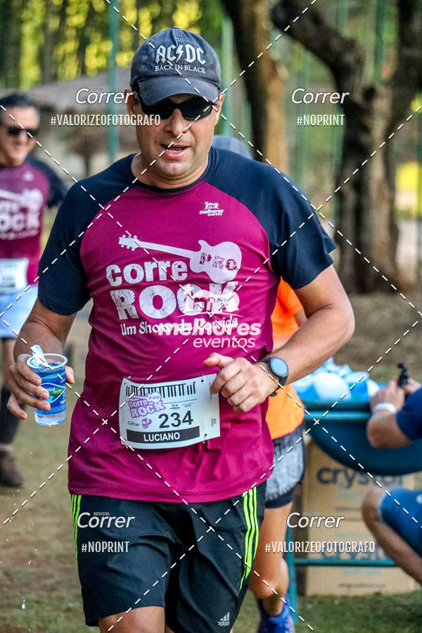 Buy your photos of the eventCorre pro Rock 2019 on Fotop