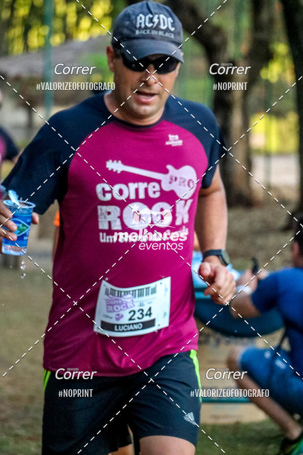 Buy your photos of the eventCorre pro Rock 2019 on Fotop